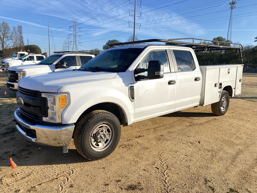 Image of Ford F-250 Primary image