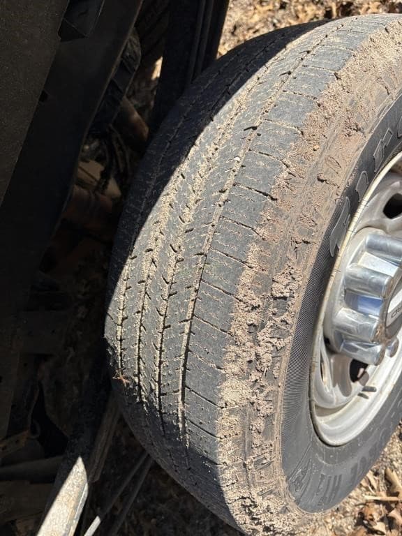 Image of Ford F-250 equipment image 3