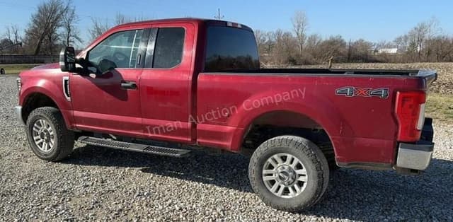 Image of Ford F-250 equipment image 4