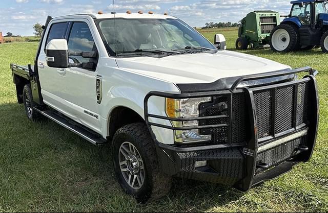 Image of Ford F-350 equipment image 1