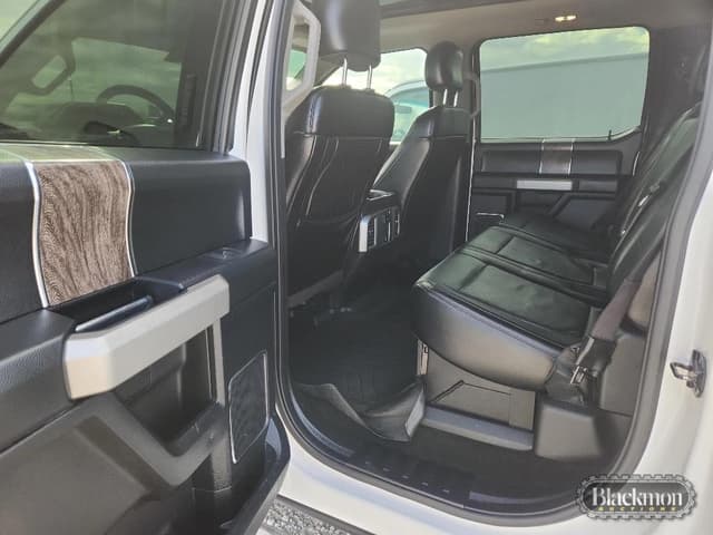 Image of Ford F-350 equipment image 3