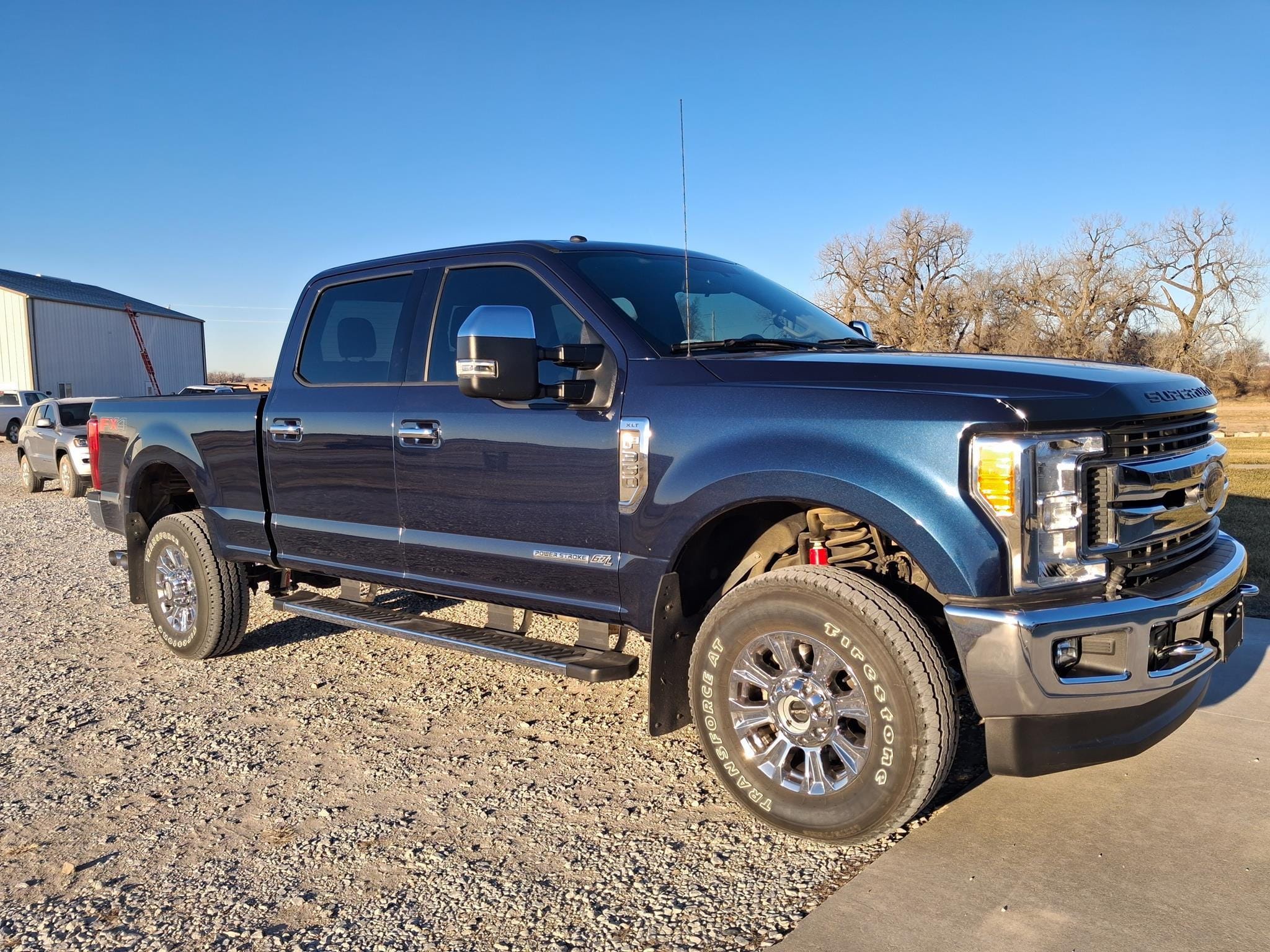 2017 Ford F-350 Equipment Image0