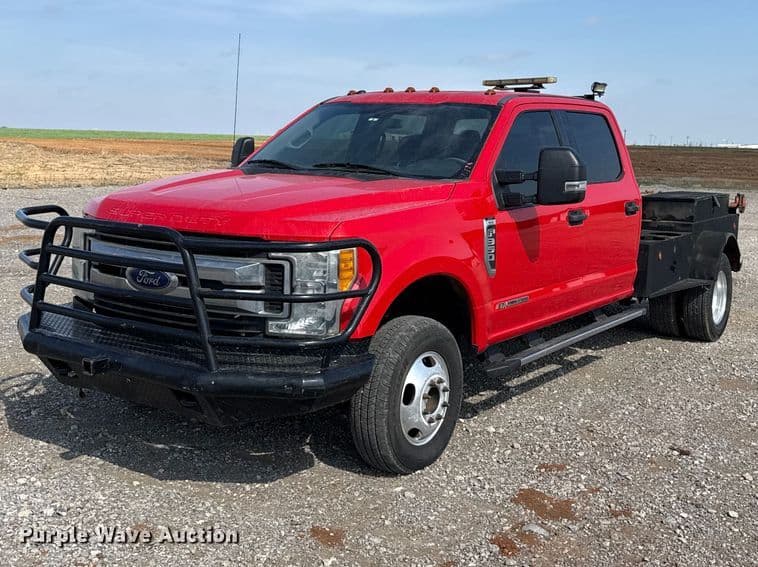Image of Ford F-350 Primary image