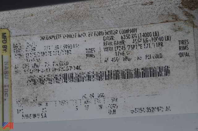 Image of Ford F-350 equipment image 4