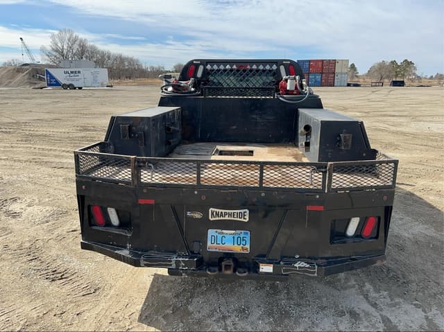 Image of Ford F-350 equipment image 4