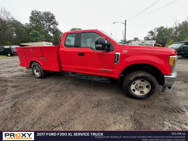Image of Ford F-350 equipment image 2
