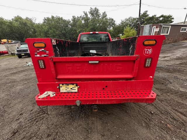 Image of Ford F-350 equipment image 3
