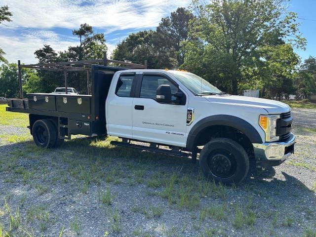 Image of Ford F-450 equipment image 2