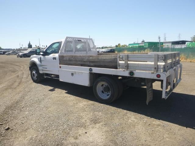 Image of Ford F-450 equipment image 3