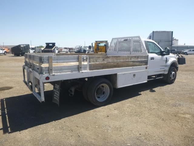 Image of Ford F-450 equipment image 2