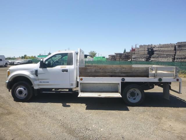 Image of Ford F-450 equipment image 4