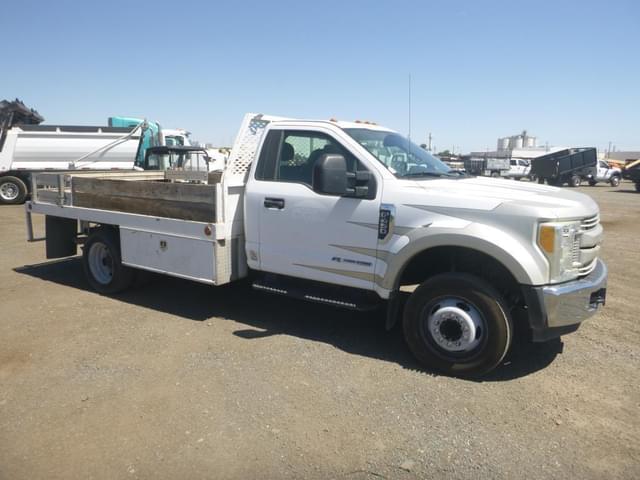 Image of Ford F-450 equipment image 1