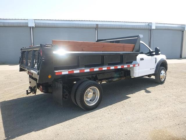 Image of Ford F-450 equipment image 2