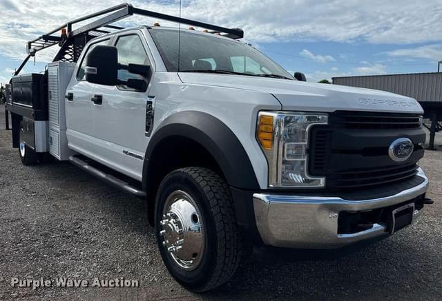 Image of Ford F-450 equipment image 2