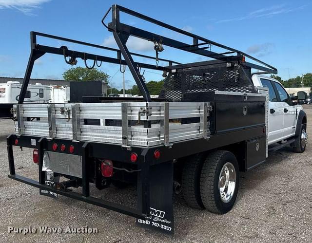 Image of Ford F-450 equipment image 4