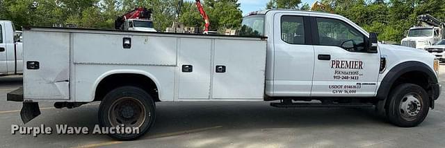 Image of Ford F-450 equipment image 3