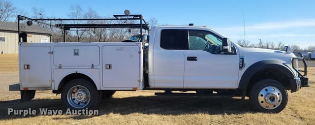Image of Ford F-450 equipment image 3