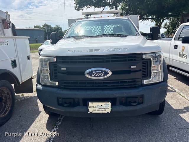 Image of Ford F-450 equipment image 1