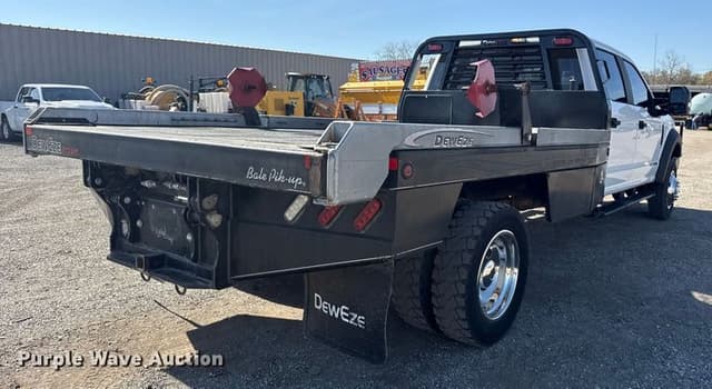 Image of Ford F-450 equipment image 4