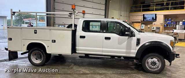 Image of Ford F-450 equipment image 3