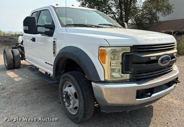 Image of Ford F-450 equipment image 2