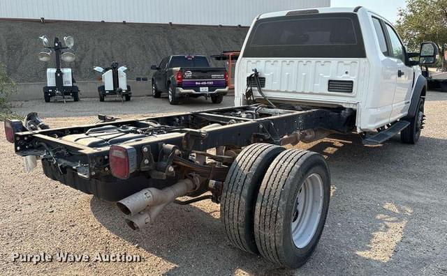 Image of Ford F-450 equipment image 4