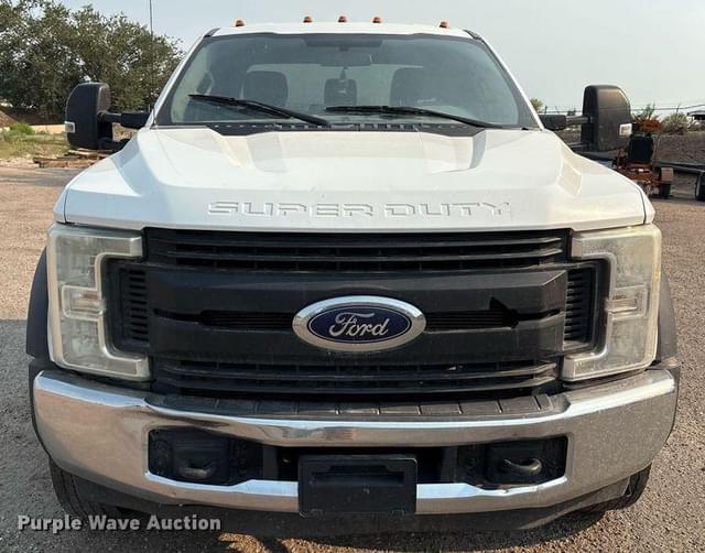 Image of Ford F-450 equipment image 1