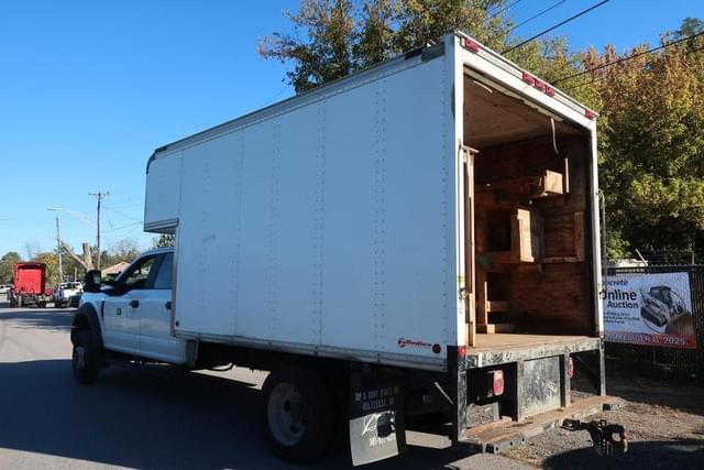 Image of Ford F-450 equipment image 1
