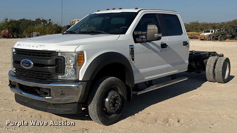 Image of Ford F-450 Primary image