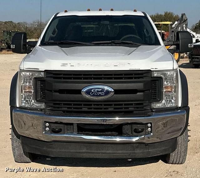 Image of Ford F-450 equipment image 1