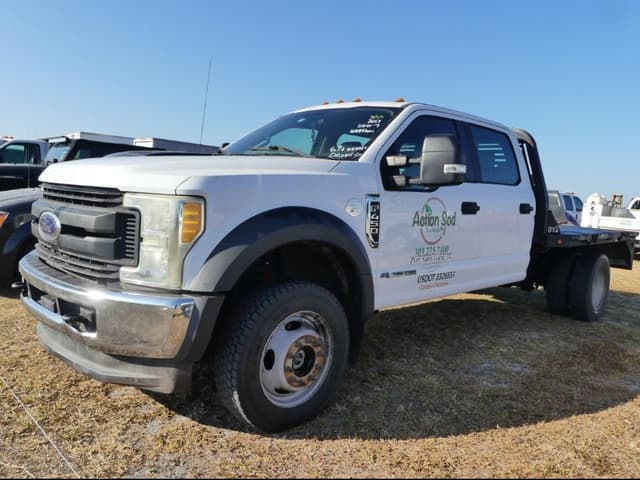 Image of Ford F-450 equipment image 1