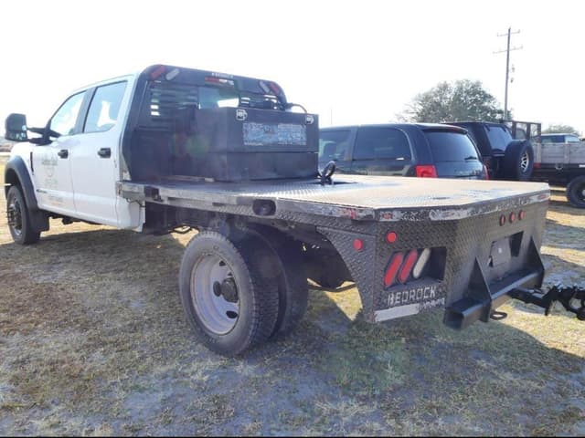 Image of Ford F-450 equipment image 2