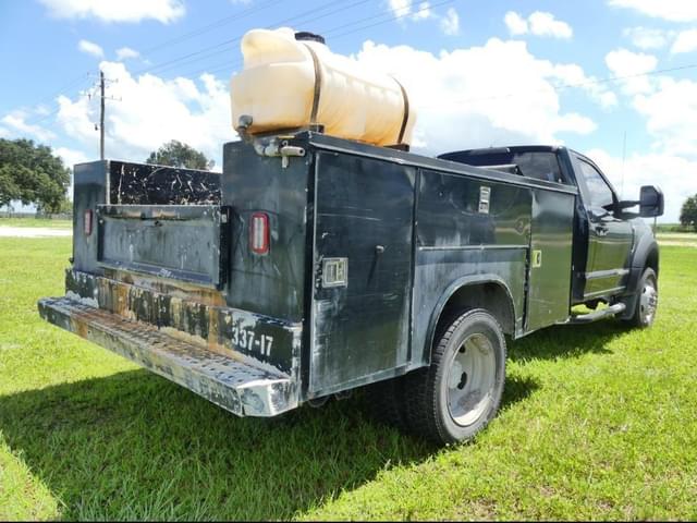 Image of Ford F-450 equipment image 2