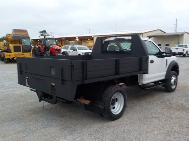 Image of Ford F-450 equipment image 2