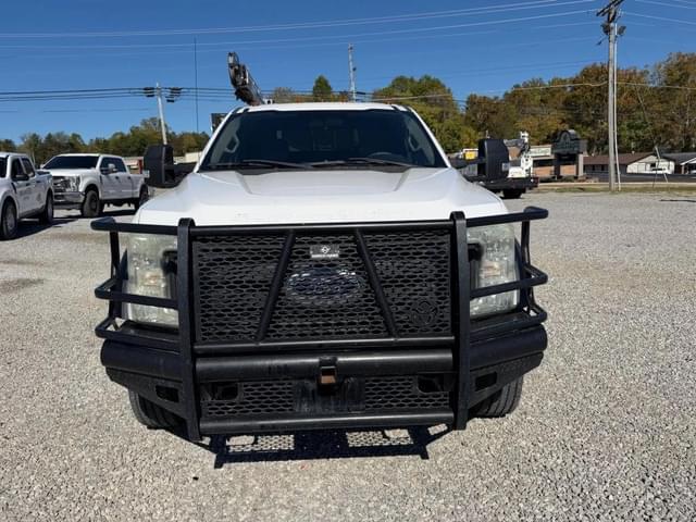 Image of Ford F-450 equipment image 1