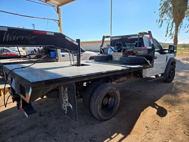 Image of Ford F-550 equipment image 4