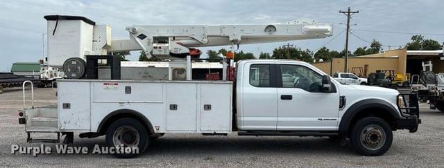 Image of Ford F-550 equipment image 3