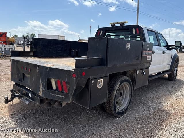 Image of Ford F-550 equipment image 4