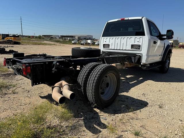 Image of Ford F-550 equipment image 1