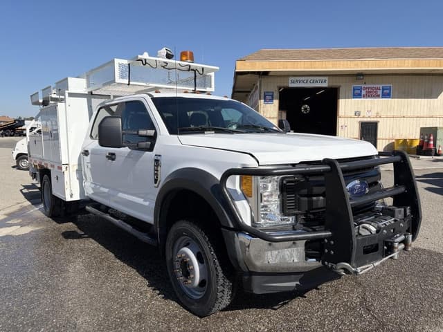 Image of Ford F-550 equipment image 1