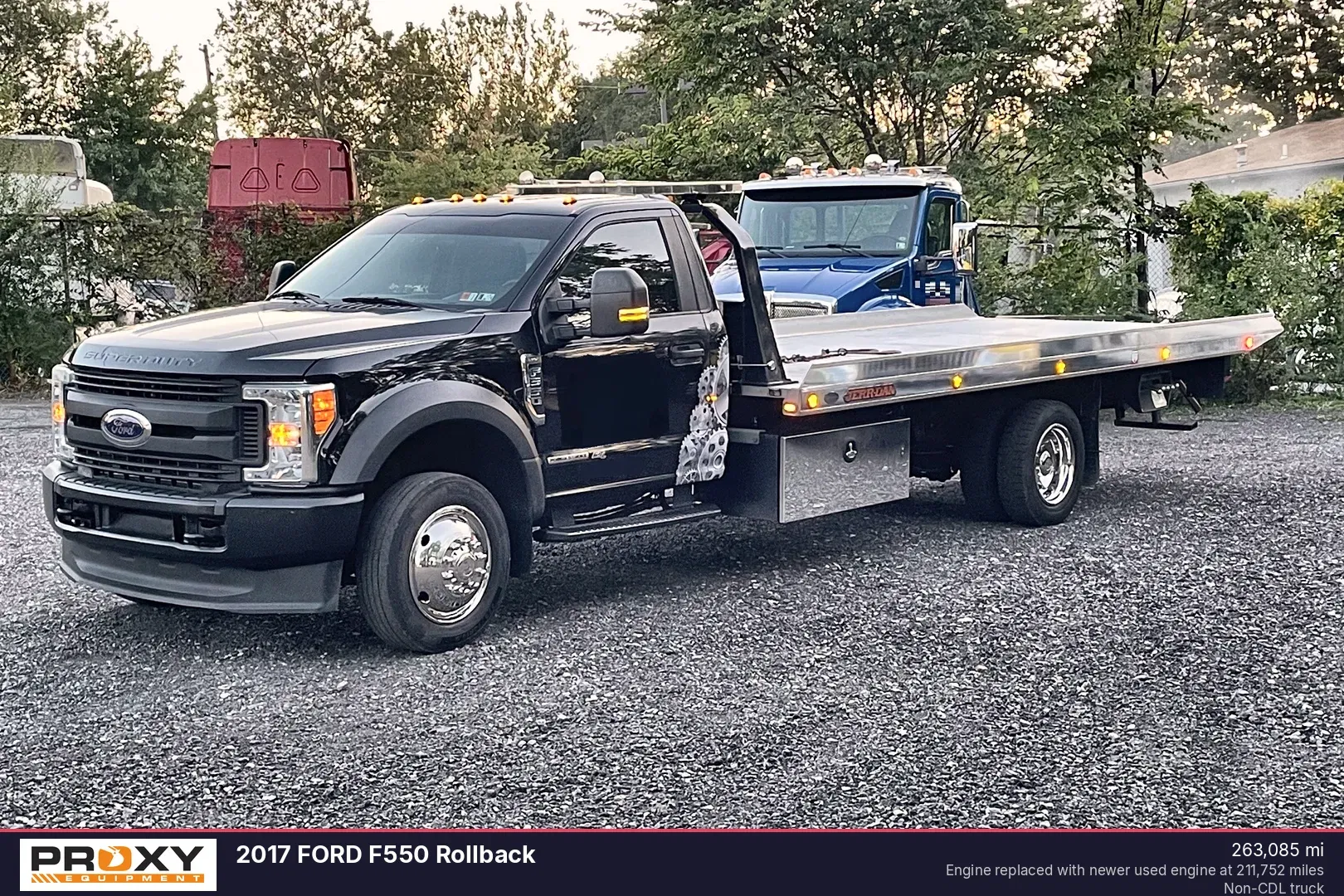 2017 Ford F-550 Equipment Image0