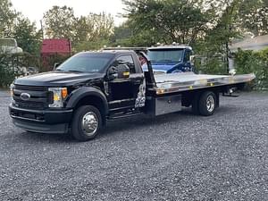 2017 Ford F-550 Image