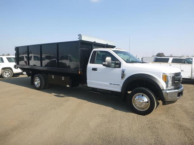 Image of Ford F-550 equipment image 1