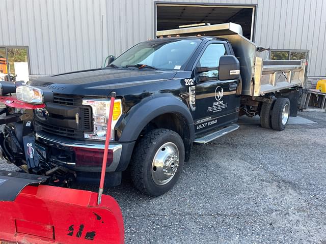 Image of Ford F-550 equipment image 1