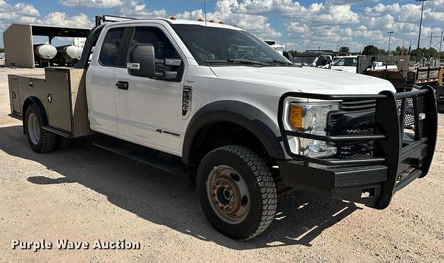 Image of Ford F-550 equipment image 2