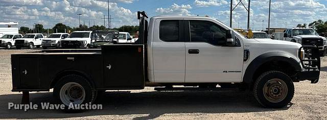 Image of Ford F-550 equipment image 3