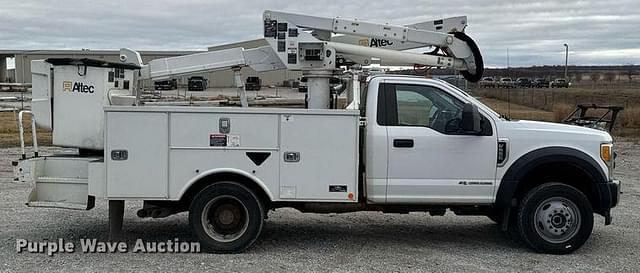 Image of Ford F-550 equipment image 3