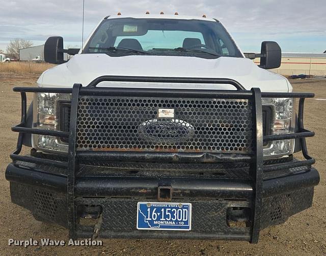 Image of Ford F-550 equipment image 1