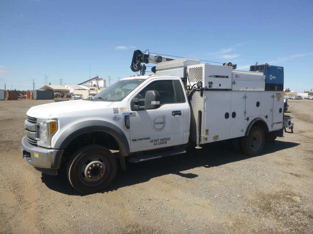 Image of Ford F-550 Primary image