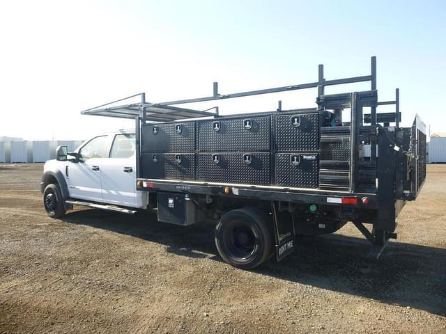 Image of Ford F-550 equipment image 3